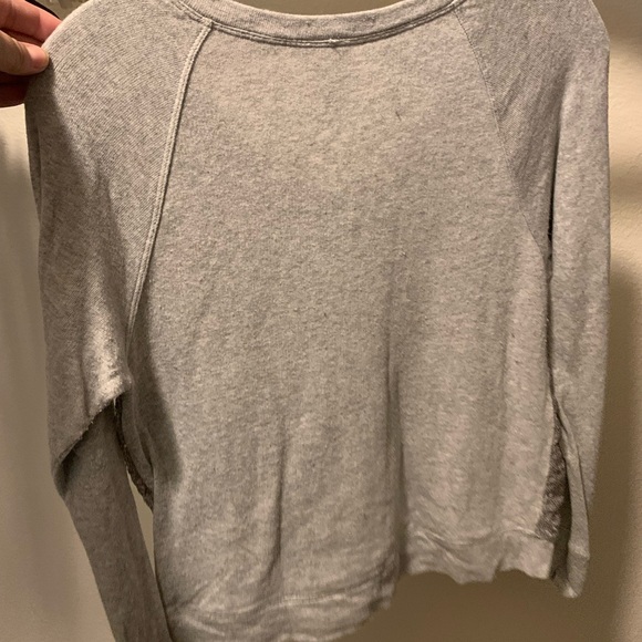 Medium Xhilaration v-neck grey sweater with sequin front - Picture 2 of 4